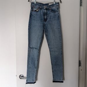 Rag & Bone High-Rise Skinny Jean in Light Wash - NWOT!